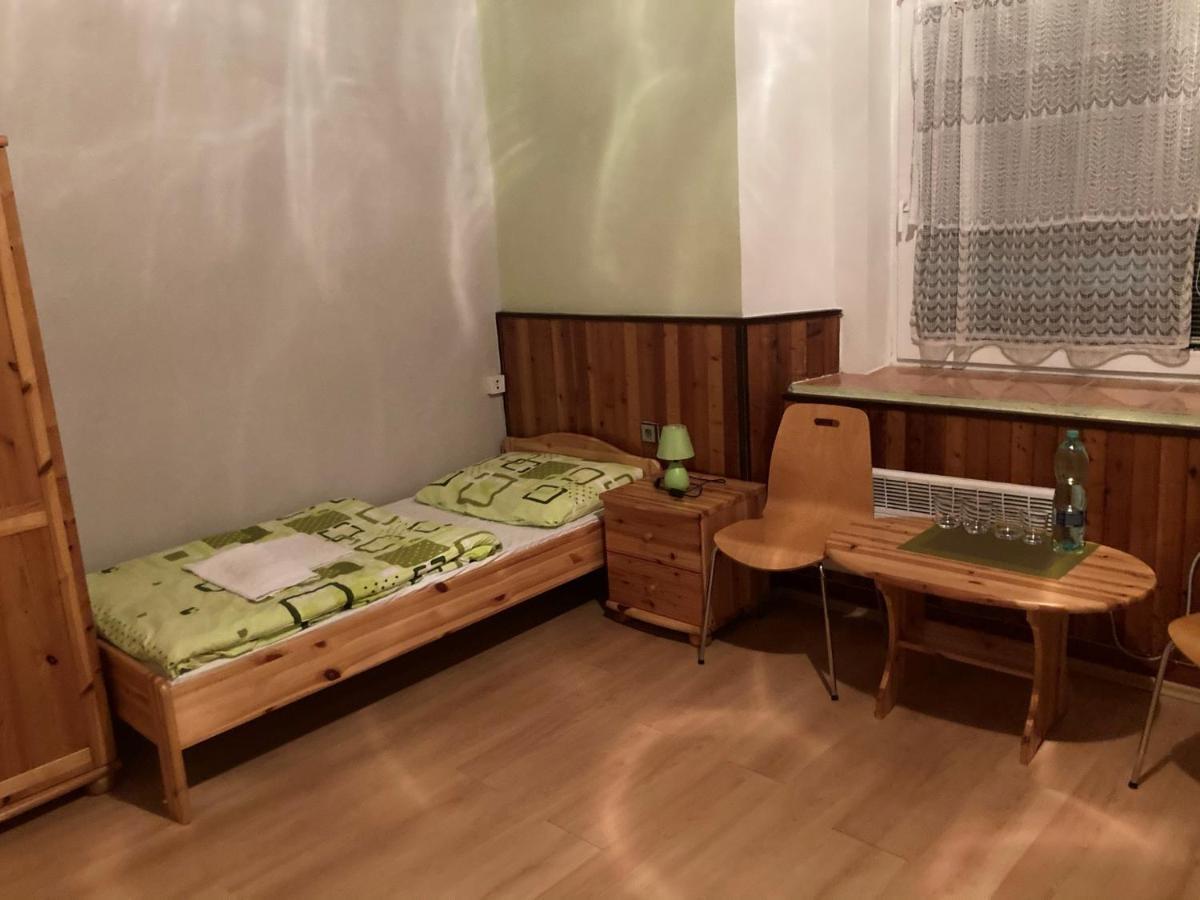 Stratená Penzion Borovica المظهر الخارجي الصورة